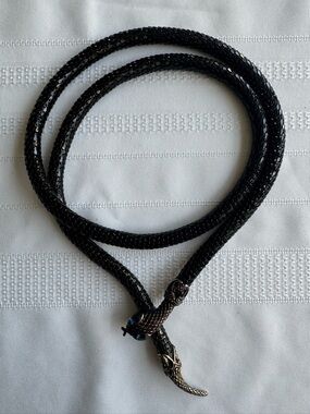 Vintage 1990s DL Auld Black Mesh Blue Eyes Snake Necklace or Belt 40”